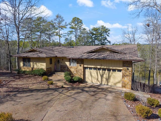 11 Acala Place, Hot Springs Village, AR 71909