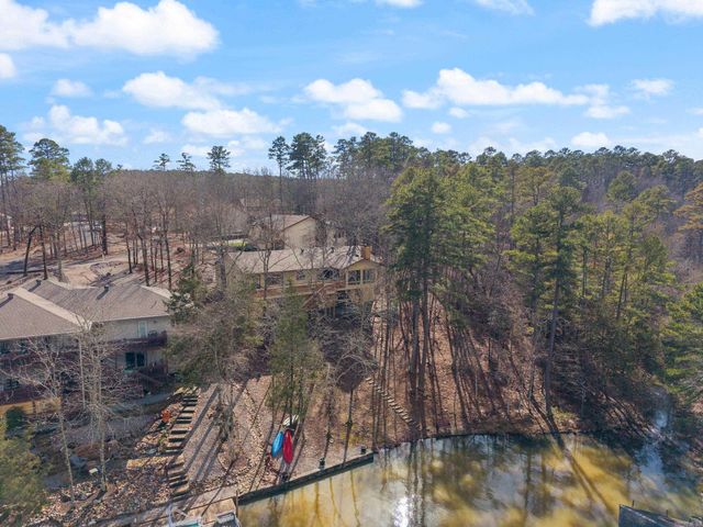 11 Acala Place, Hot Springs Village, AR 71909