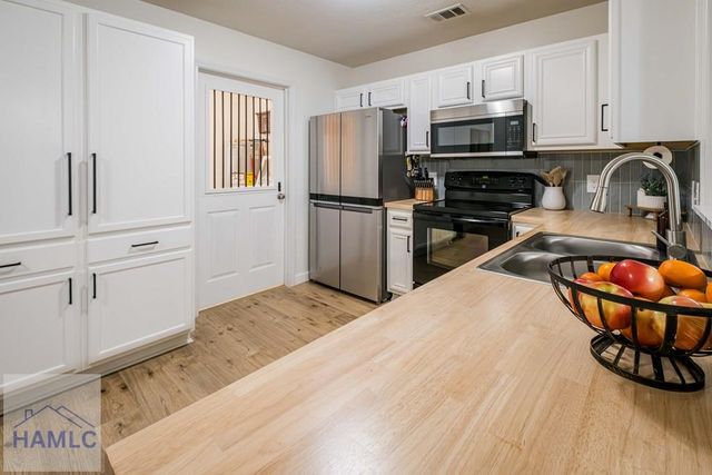 17 Raintree Way, Port Wentworth, GA 31407