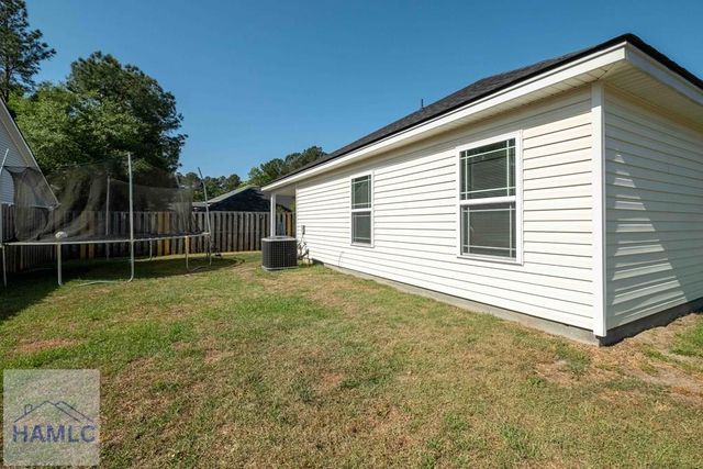 17 Raintree Way, Port Wentworth, GA 31407