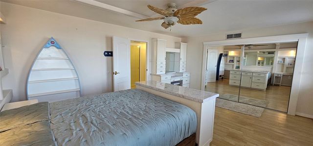 10355 PARADISE BOULEVARD 710, Treasure Island, FL 33706