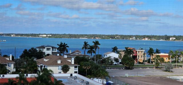 10355 PARADISE BOULEVARD 710, Treasure Island, FL 33706