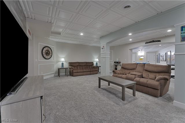 2900 Whispering Pines Drive, Canfield, OH 44406