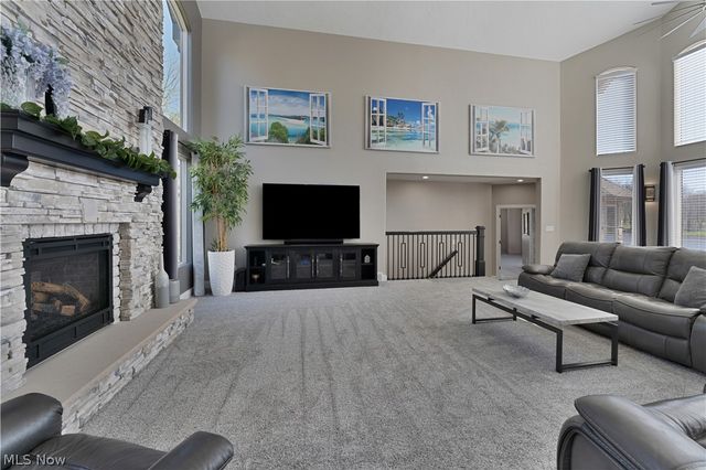 2900 Whispering Pines Drive, Canfield, OH 44406