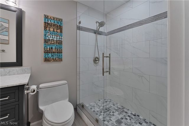 2900 Whispering Pines Drive, Canfield, OH 44406