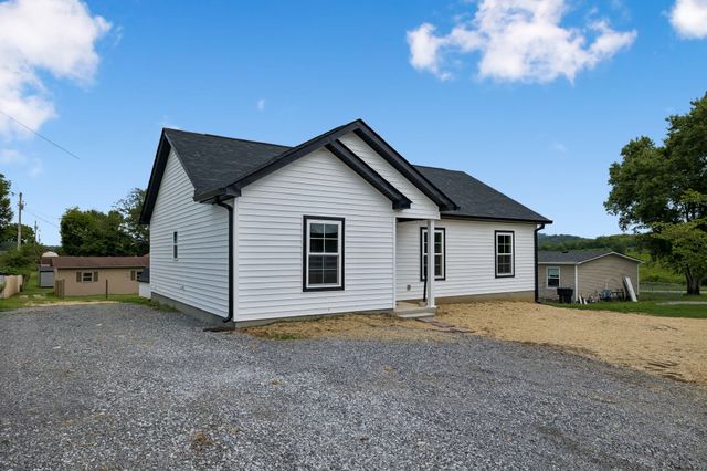 102 Hills St, Woodbury, TN 37190