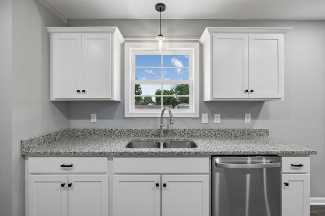 102 Hills St, Woodbury, TN 37190