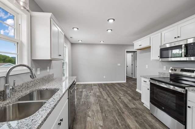 102 Hills St, Woodbury, TN 37190