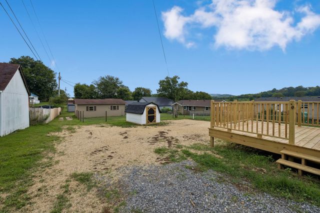 102 Hills St, Woodbury, TN 37190
