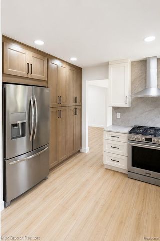 6128 Anne Drive, West Bloomfield Charter Township, MI 48322