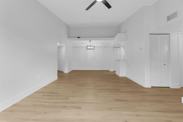 400 Crestwood Court N 420, Royal Palm Beach, FL 33411