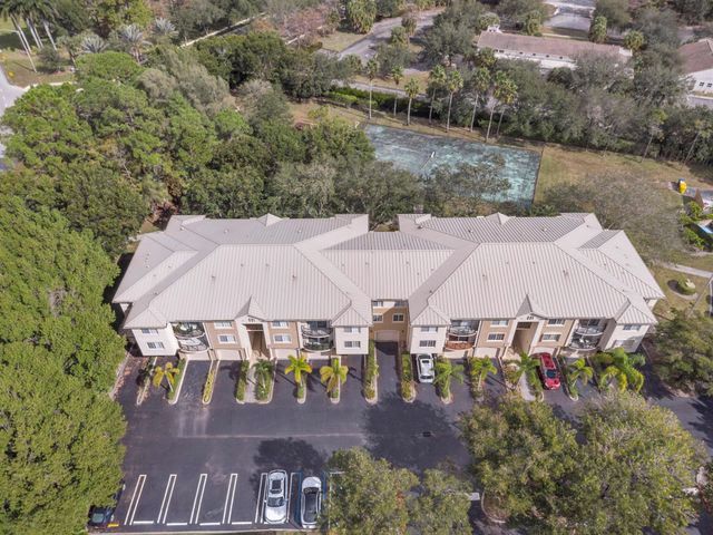 400 Crestwood Court N 420, Royal Palm Beach, FL 33411