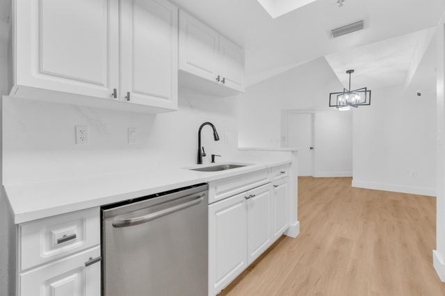 400 Crestwood Court N 420, Royal Palm Beach, FL 33411