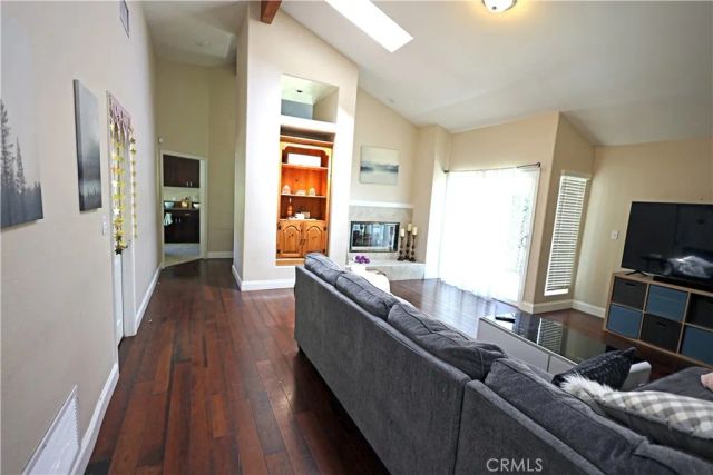 365 N Magnolia, Orange, CA 92866