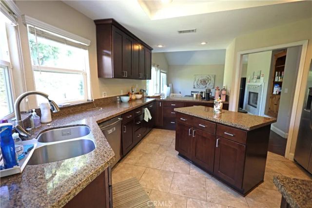 365 N Magnolia, Orange, CA 92866