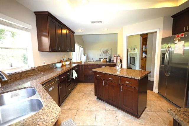 365 N Magnolia, Orange, CA 92866