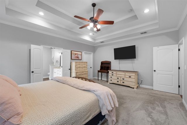 717 Wintergreen Drive, Hewitt, TX 76643