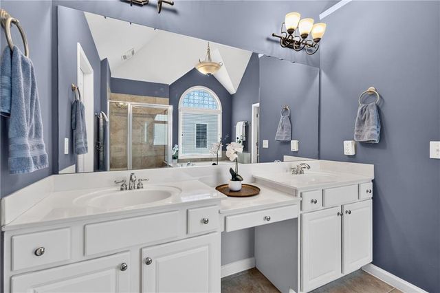 1753 Country Wood Drive, Hoschton, GA 30548