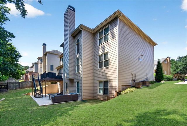 1753 Country Wood Drive, Hoschton, GA 30548