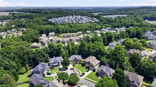 1753 Country Wood Drive, Hoschton, GA 30548