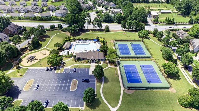 1753 Country Wood Drive, Hoschton, GA 30548