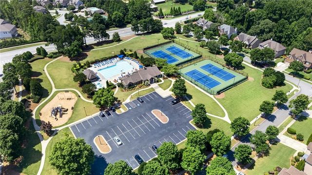 1753 Country Wood Drive, Hoschton, GA 30548
