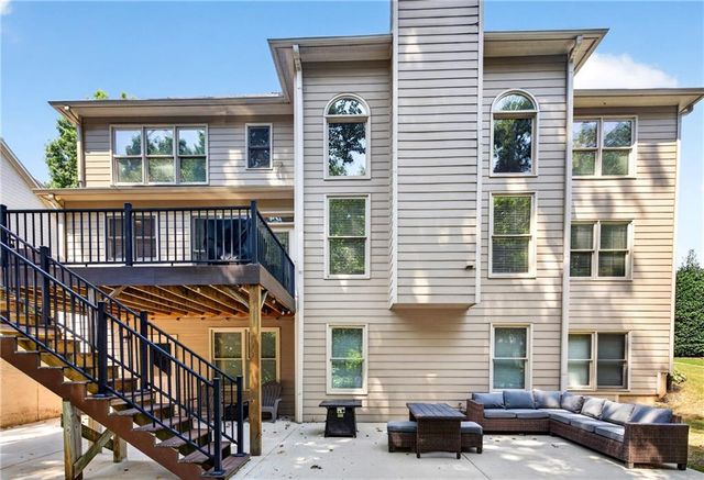 1753 Country Wood Drive, Hoschton, GA 30548