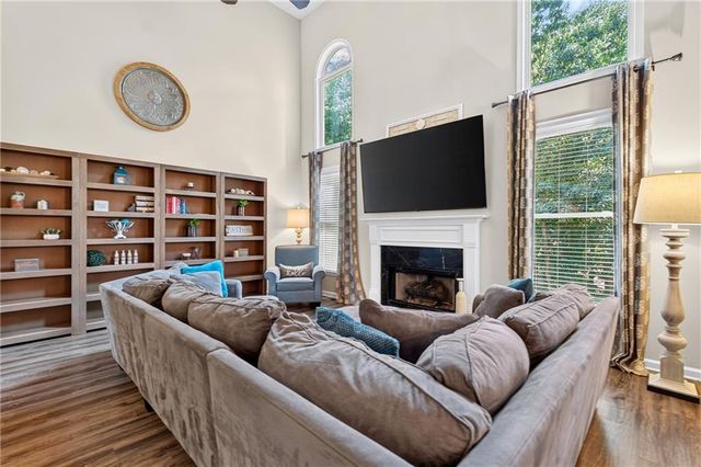 1753 Country Wood Drive, Hoschton, GA 30548