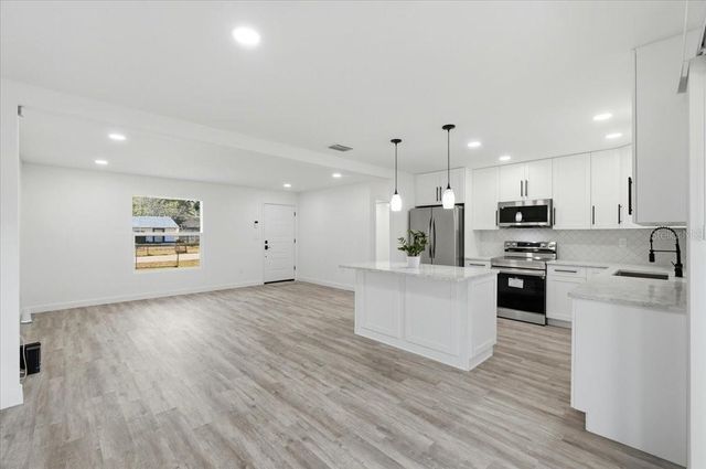 2415 SUTTON ROAD, Lakeland, FL 33810