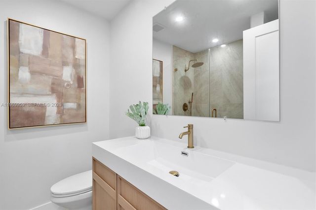 560 NE 110th Ter, Miami, FL 33161