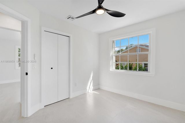 560 NE 110th Ter, Miami, FL 33161