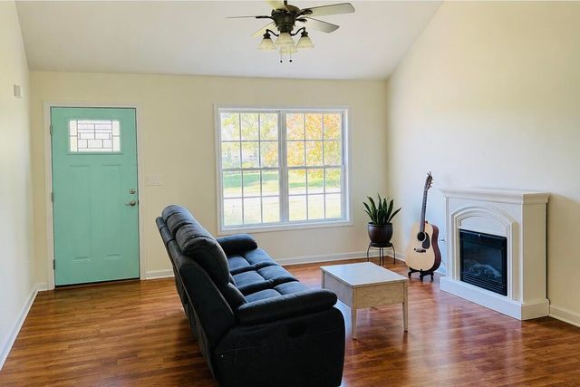 145 Turkeyfoot Lane, Stanford, KY 40484