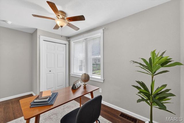 4862 Goethe Avenue, St Louis, MO 63116