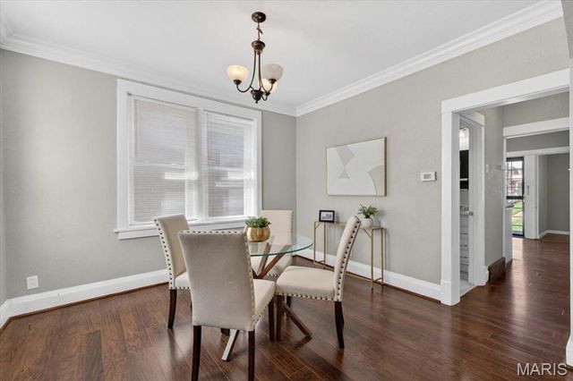 4862 Goethe Avenue, St Louis, MO 63116