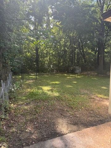 2001 BENTON ST, Memphis, TN 38106
