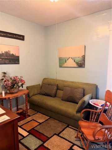 167 North Park Avenue Upper, Buffalo, NY 14216