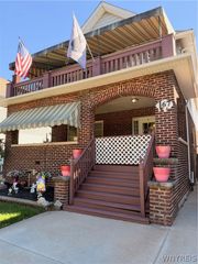 167 North Park Avenue Upper, Buffalo, NY 14216