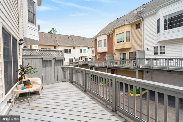 8814 HUNTING LODGE CT, Vienna, VA 22182