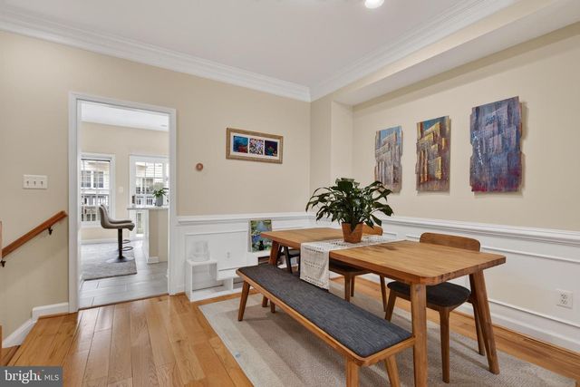 8814 HUNTING LODGE CT, Vienna, VA 22182