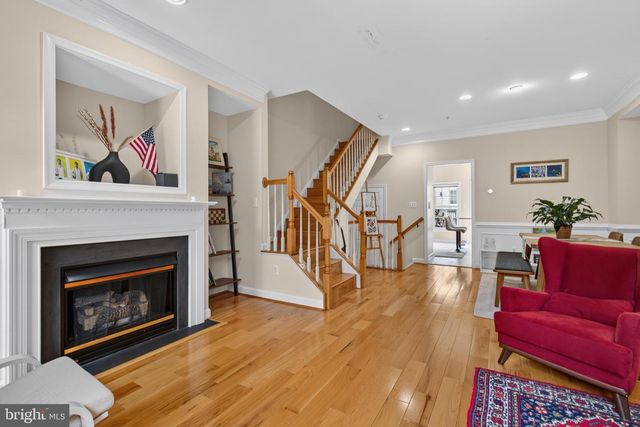 8814 HUNTING LODGE CT, Vienna, VA 22182