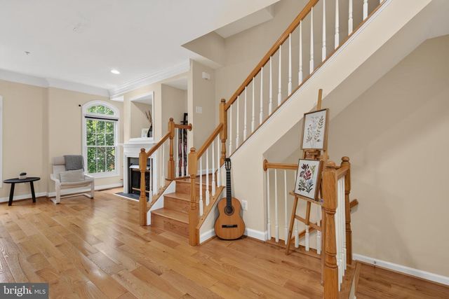 8814 HUNTING LODGE CT, Vienna, VA 22182