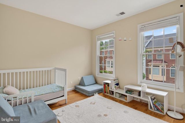 8814 HUNTING LODGE CT, Vienna, VA 22182