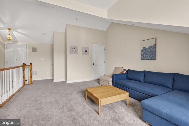 8814 HUNTING LODGE CT, Vienna, VA 22182