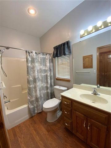 8320 Waverly Avenue, Kansas City, KS 66109