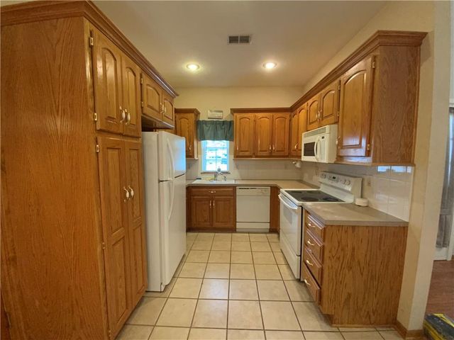 8320 Waverly Avenue, Kansas City, KS 66109