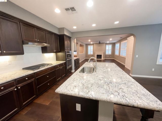 8581 Pinehollow Cir, Discovery Bay, CA 94505