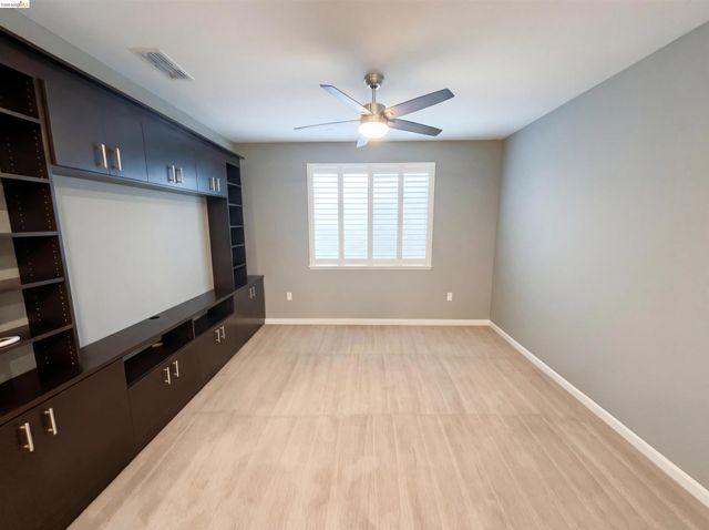 8581 Pinehollow Cir, Discovery Bay, CA 94505