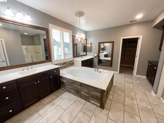 8581 Pinehollow Cir, Discovery Bay, CA 94505