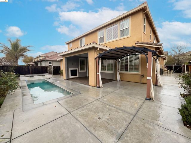 8581 Pinehollow Cir, Discovery Bay, CA 94505