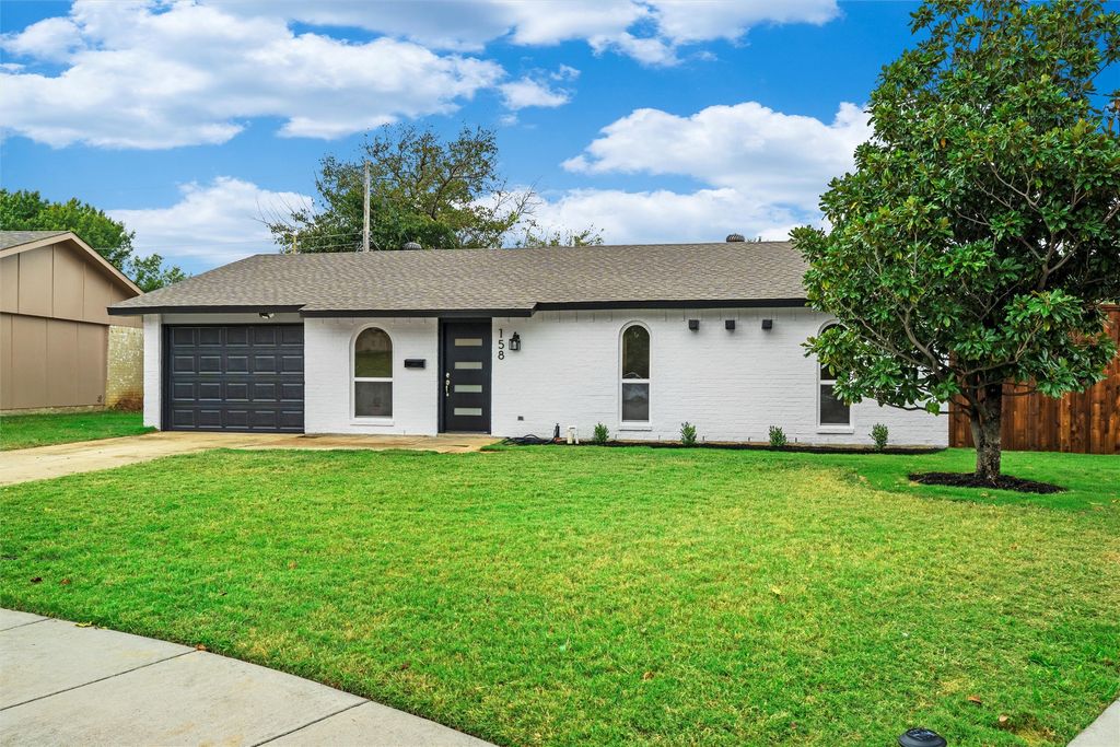 158 Pinewood Place, Lewisville, TX 75067